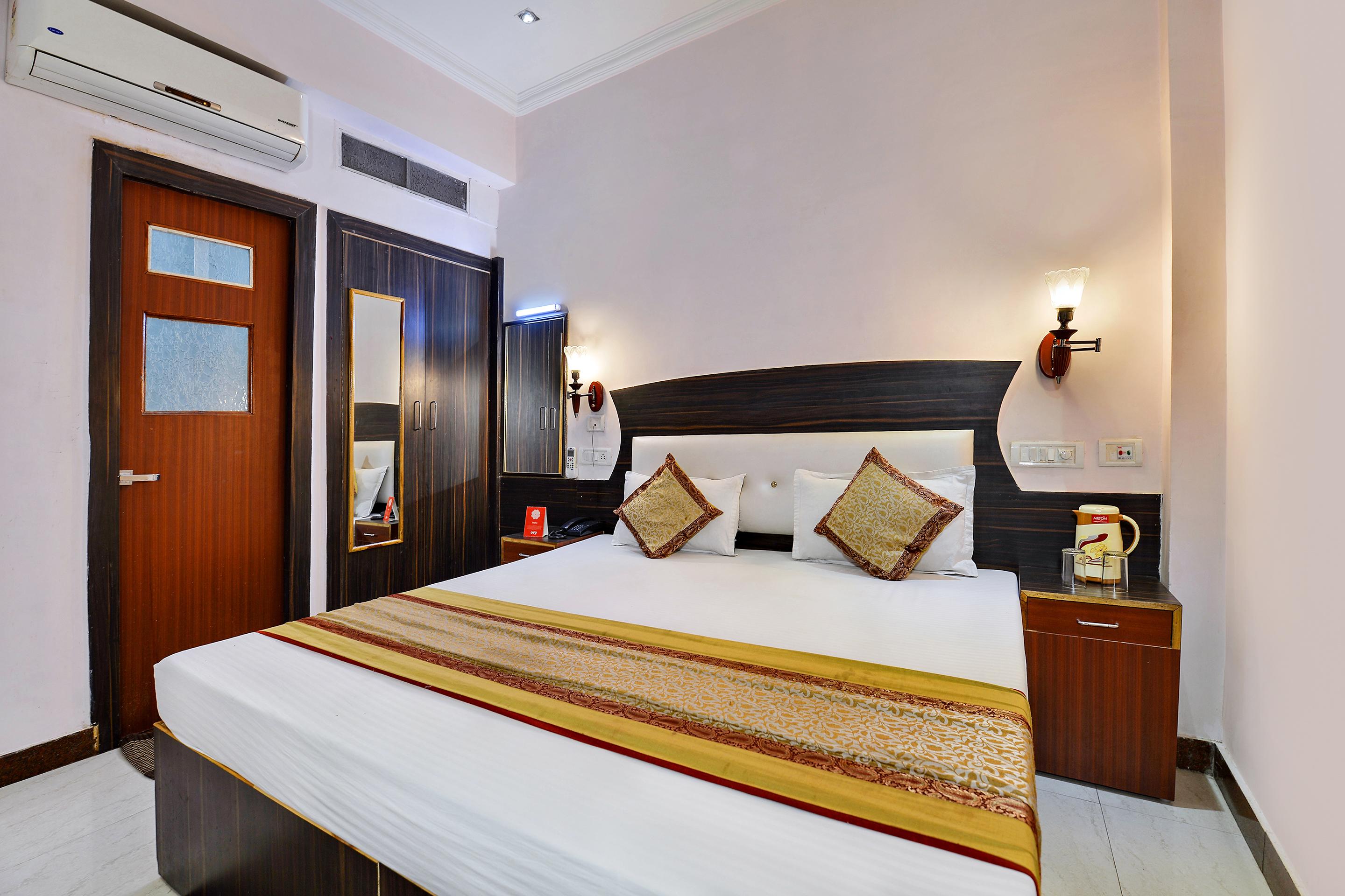 Merit Hotel Agra  Dış mekan fotoğraf